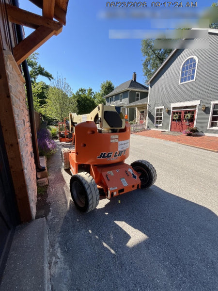 2019 JLG E450AJ