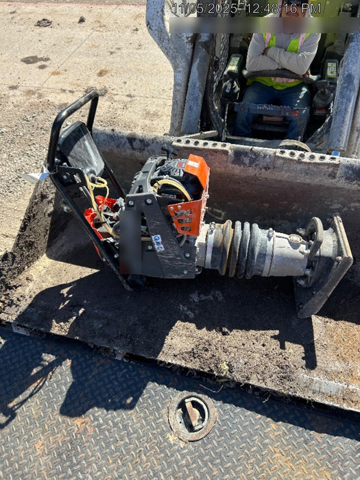 2025 HUSQVARNA LT6005