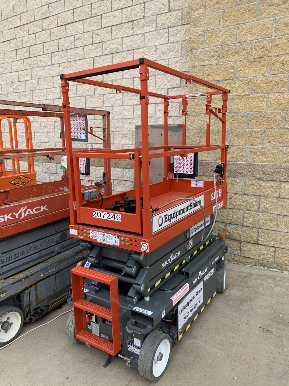 2022 SKYJACK SJ3219