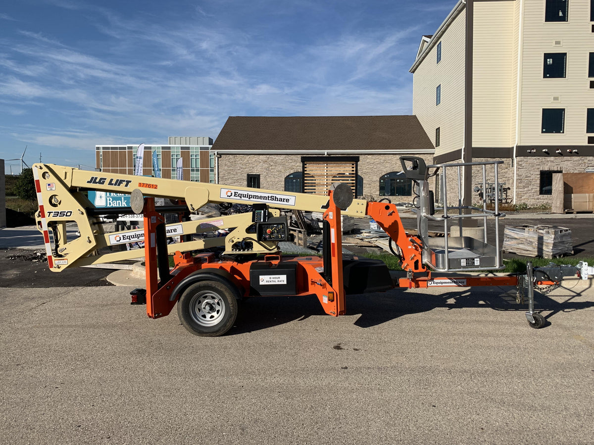 2021 JLG T350