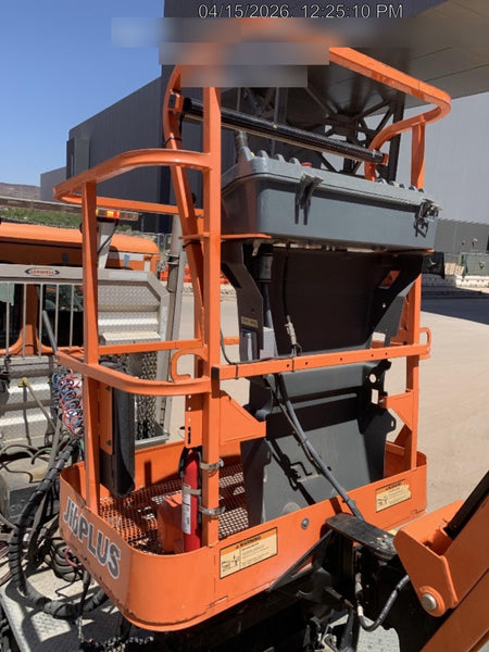 2019 JLG E300AJP