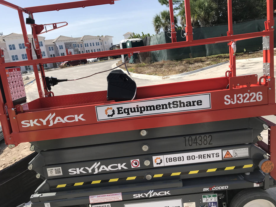 2020 Skyjack SJIII-3226 Solid NM Tires, Half height spring hinged entry gate, Dual Beacons