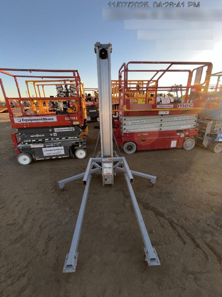 2023 GENIE SLC-24