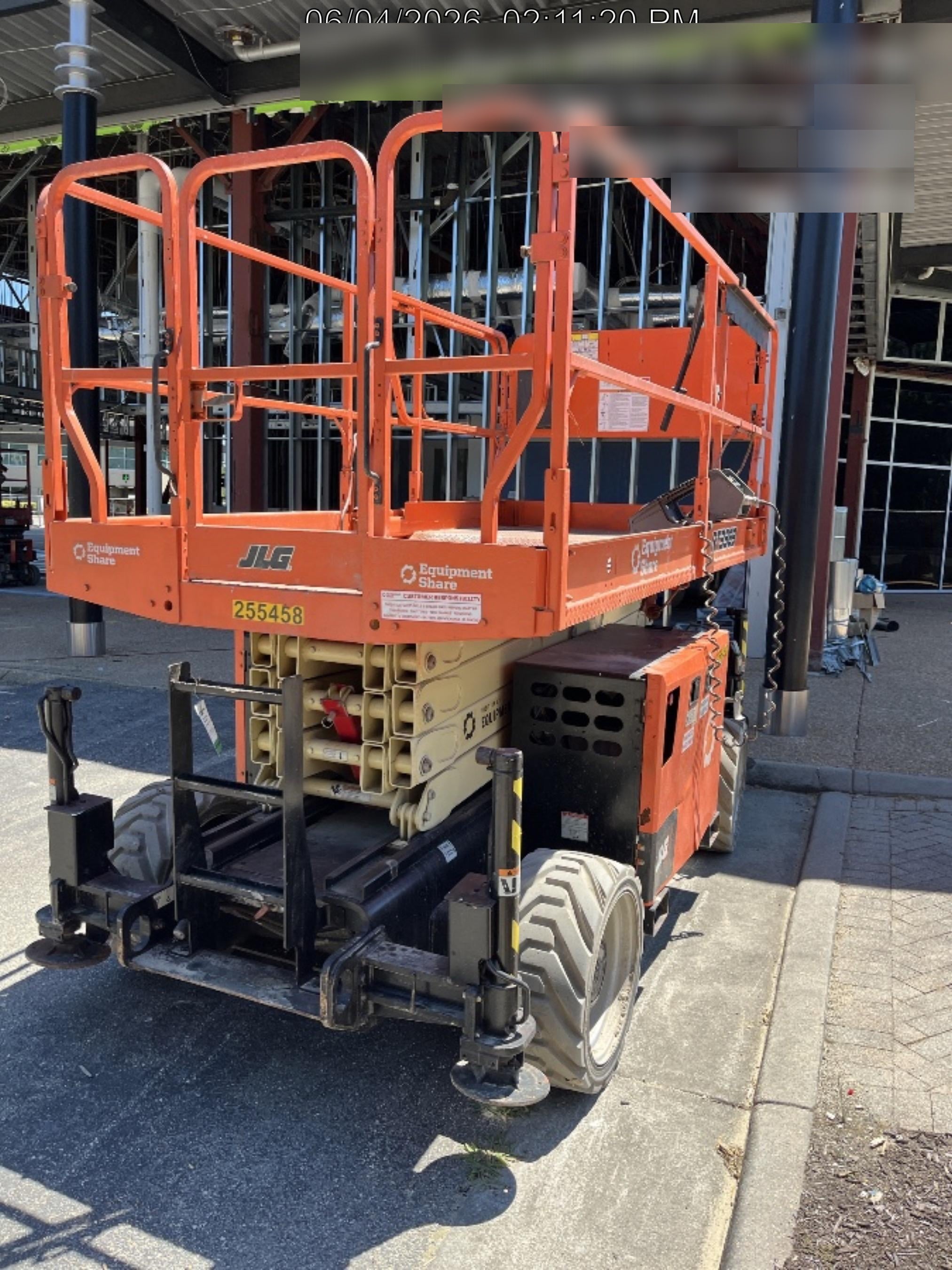 2022 JLG RT3369