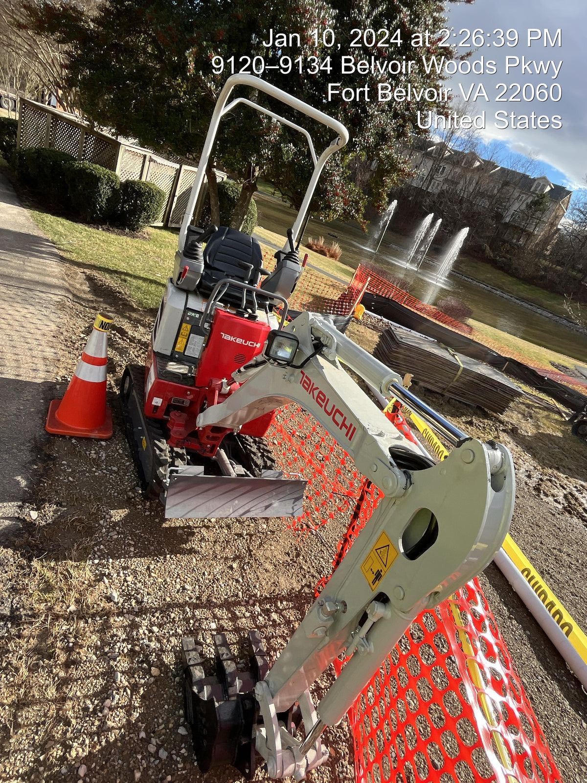 2023 TAKEUCHI TB210R