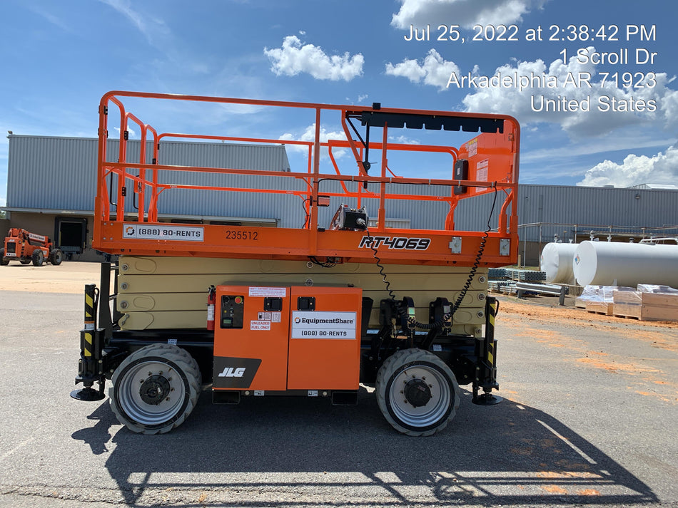 2022 JLG RT4069