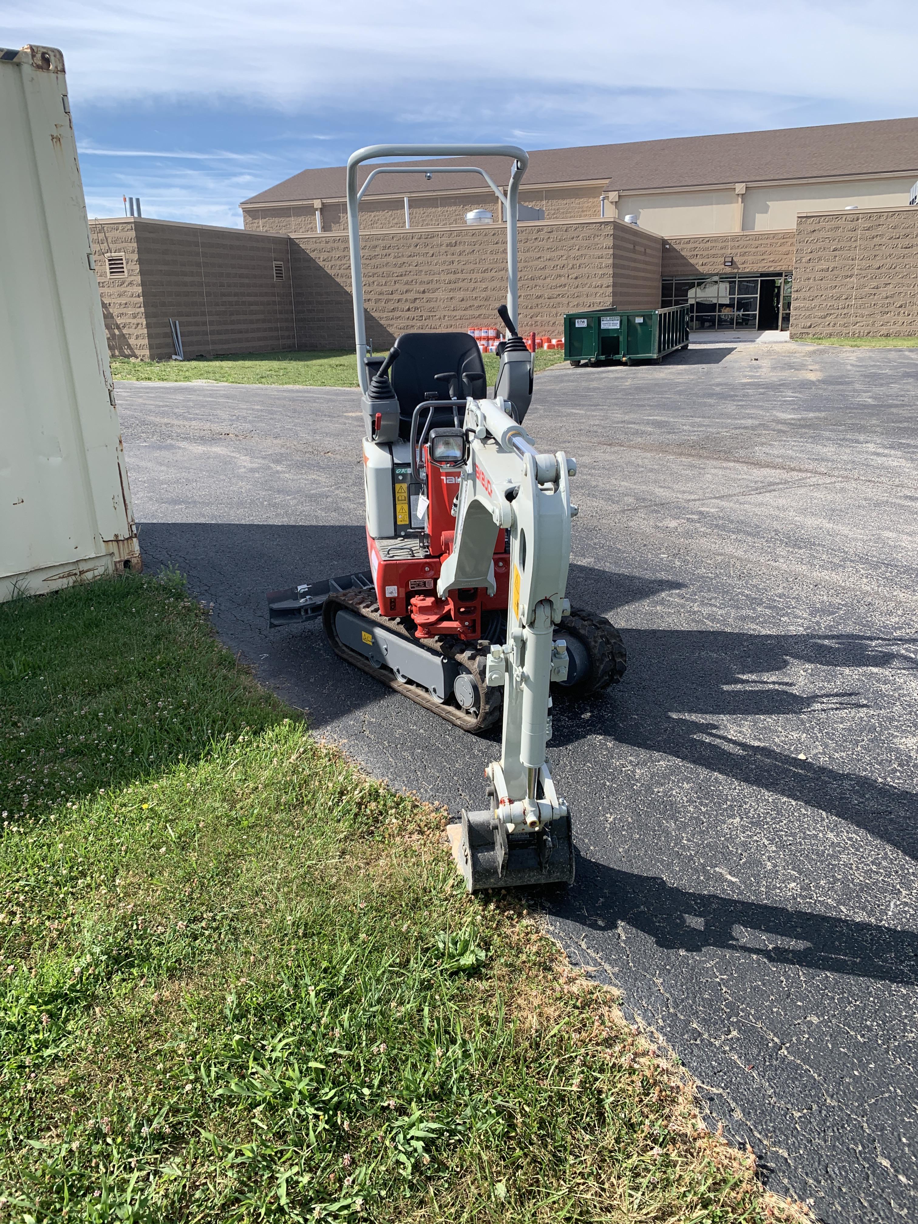 2022 TAKEUCHI TB210R