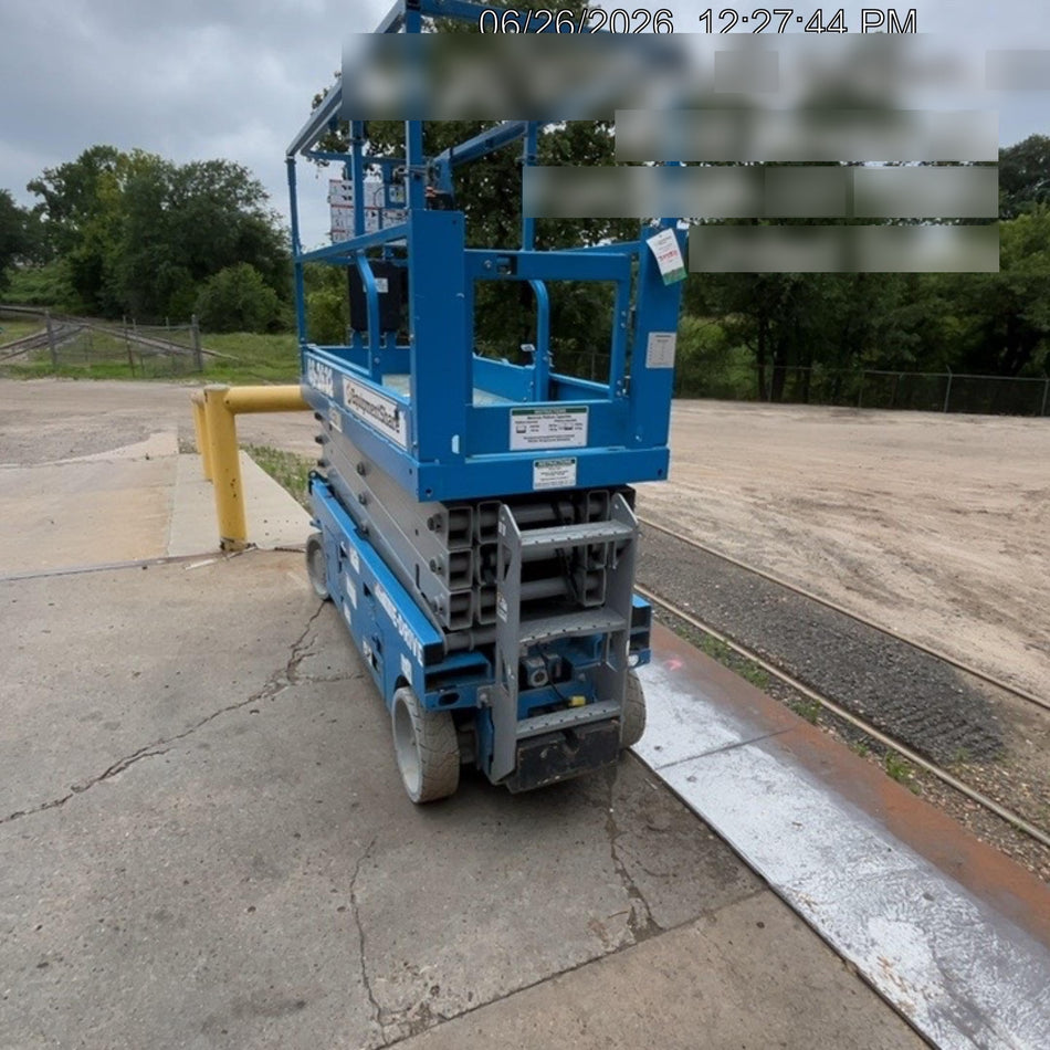 2023 GENIE GS-2632