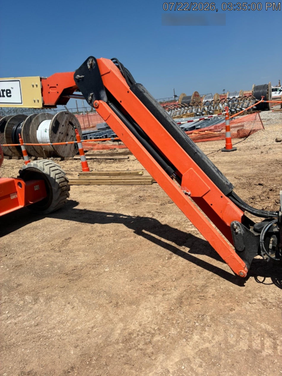 2021 JLG 600AJ