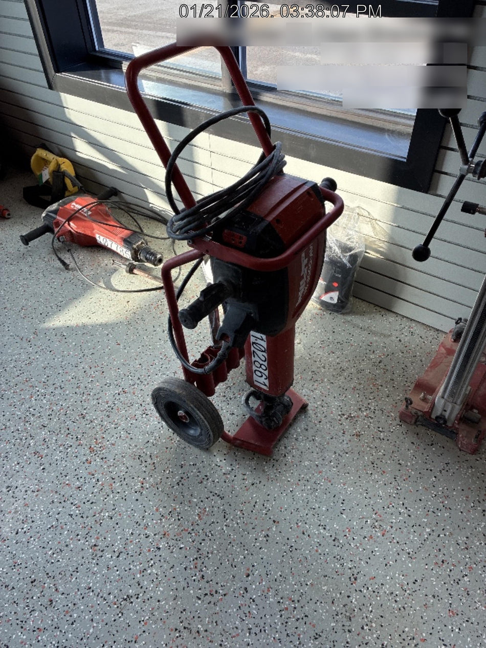 2020 HILTI TE 3000-AVR