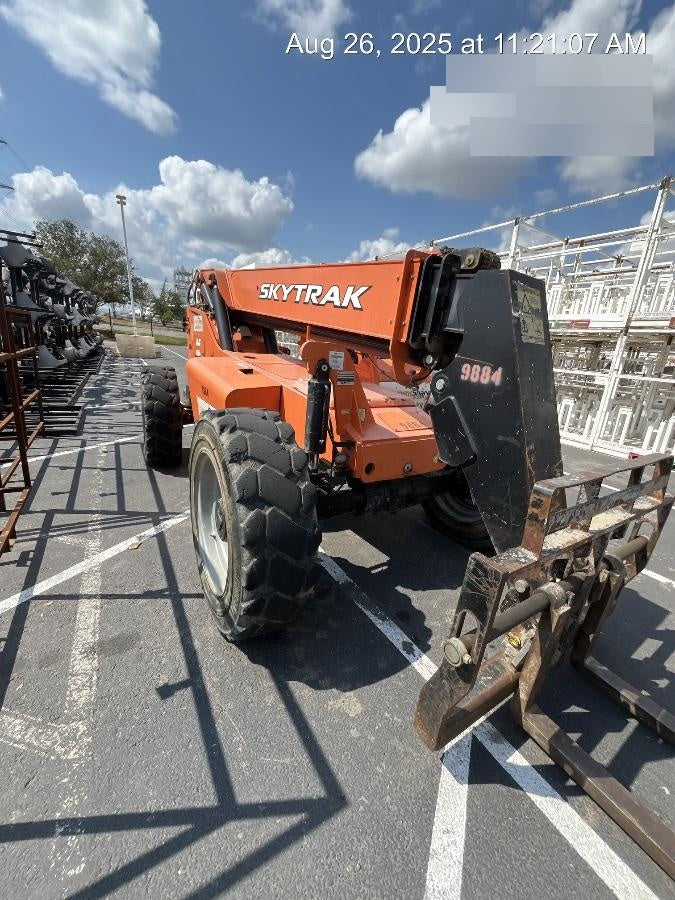 2018 Skytrak 8042 JLG Skytrak 8042, Solid Tires (shipping-Boss), Open ROPS, Beacon and Work Light Package
