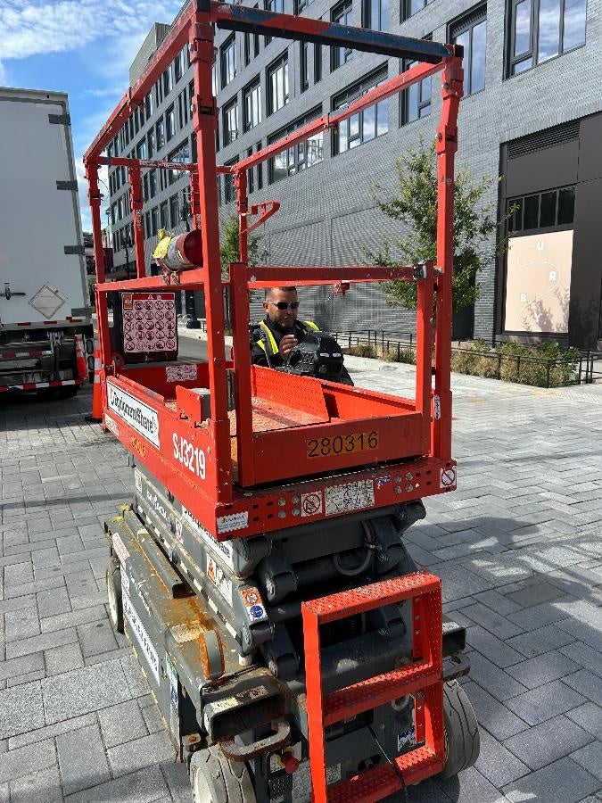 2023 SKYJACK SJ3219