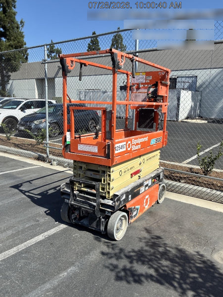 2024 JLG ES1932