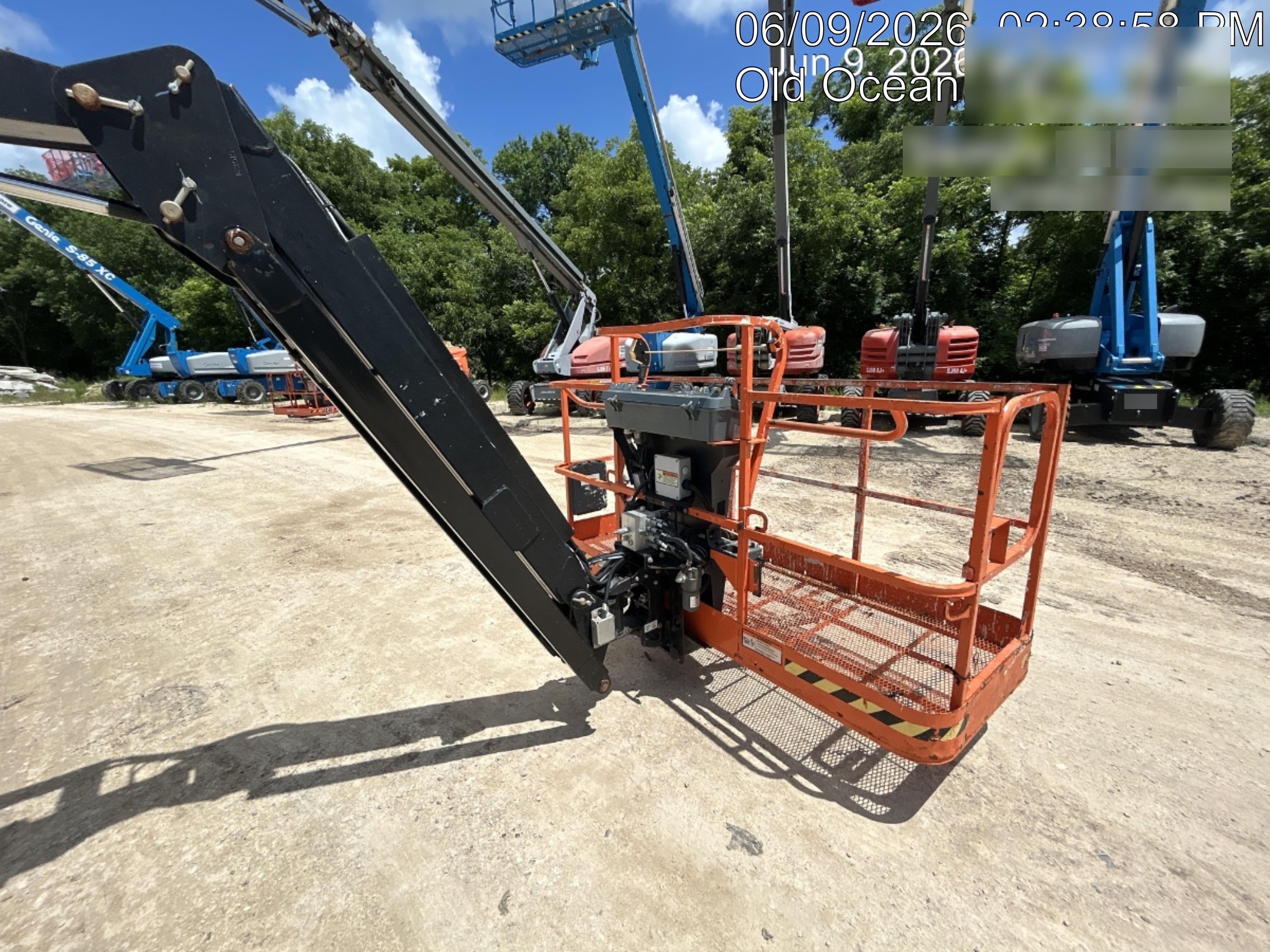 2024 JLG 860SJ