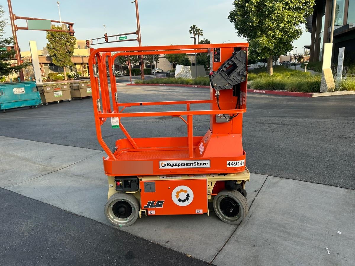 2024 JLG 1230ES