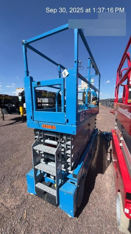 2022 GENIE GS-3232