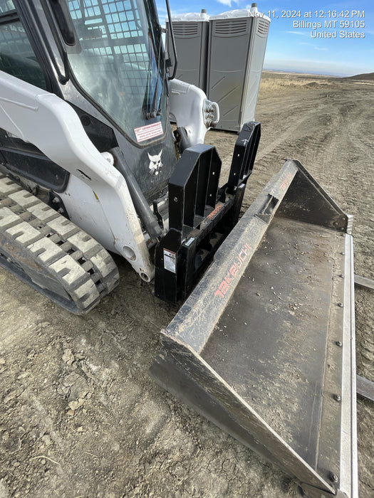 2022 TAKEUCHI 48" Pallet Forks - Takeuchi