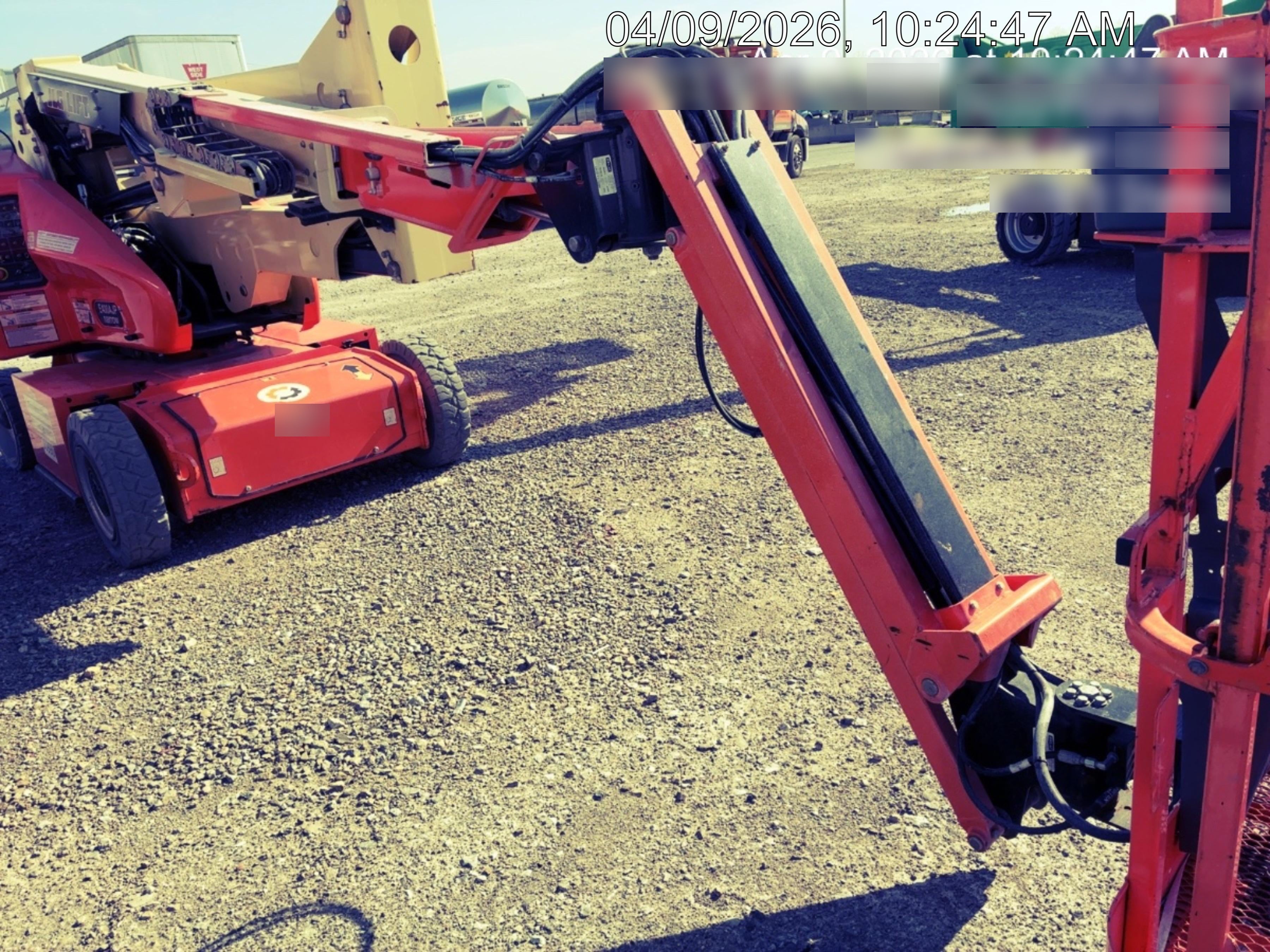2019 JLG E400AJPN