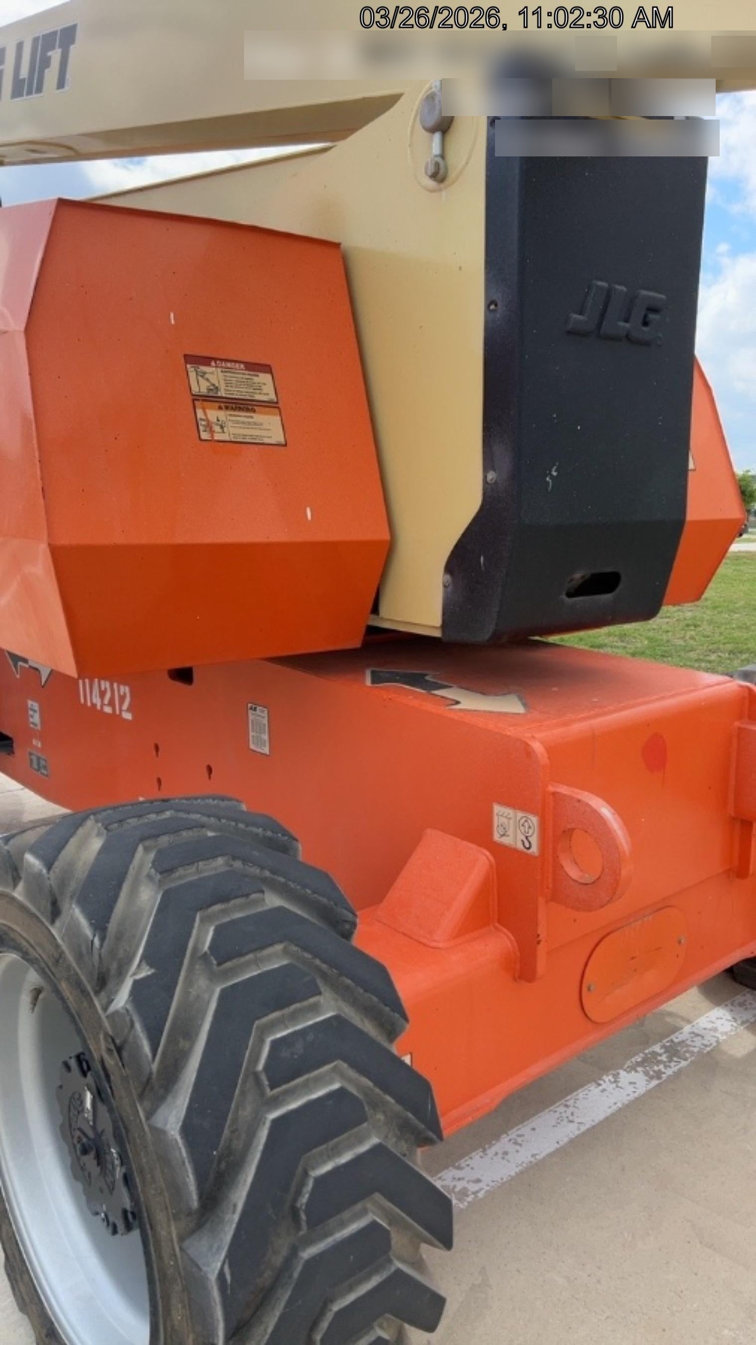 2021 JLG 800AJ