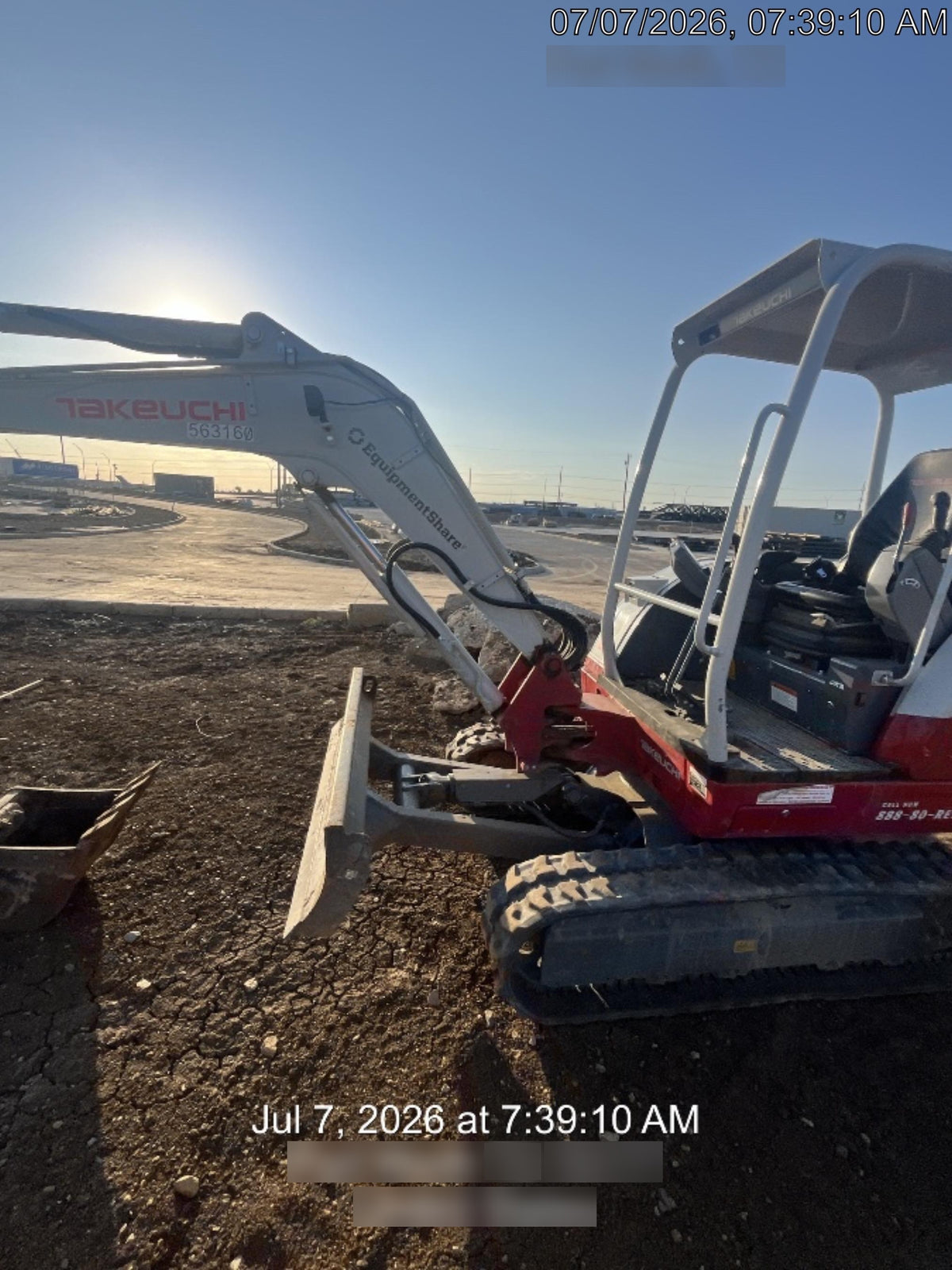2025 TAKEUCHI TB235-2R