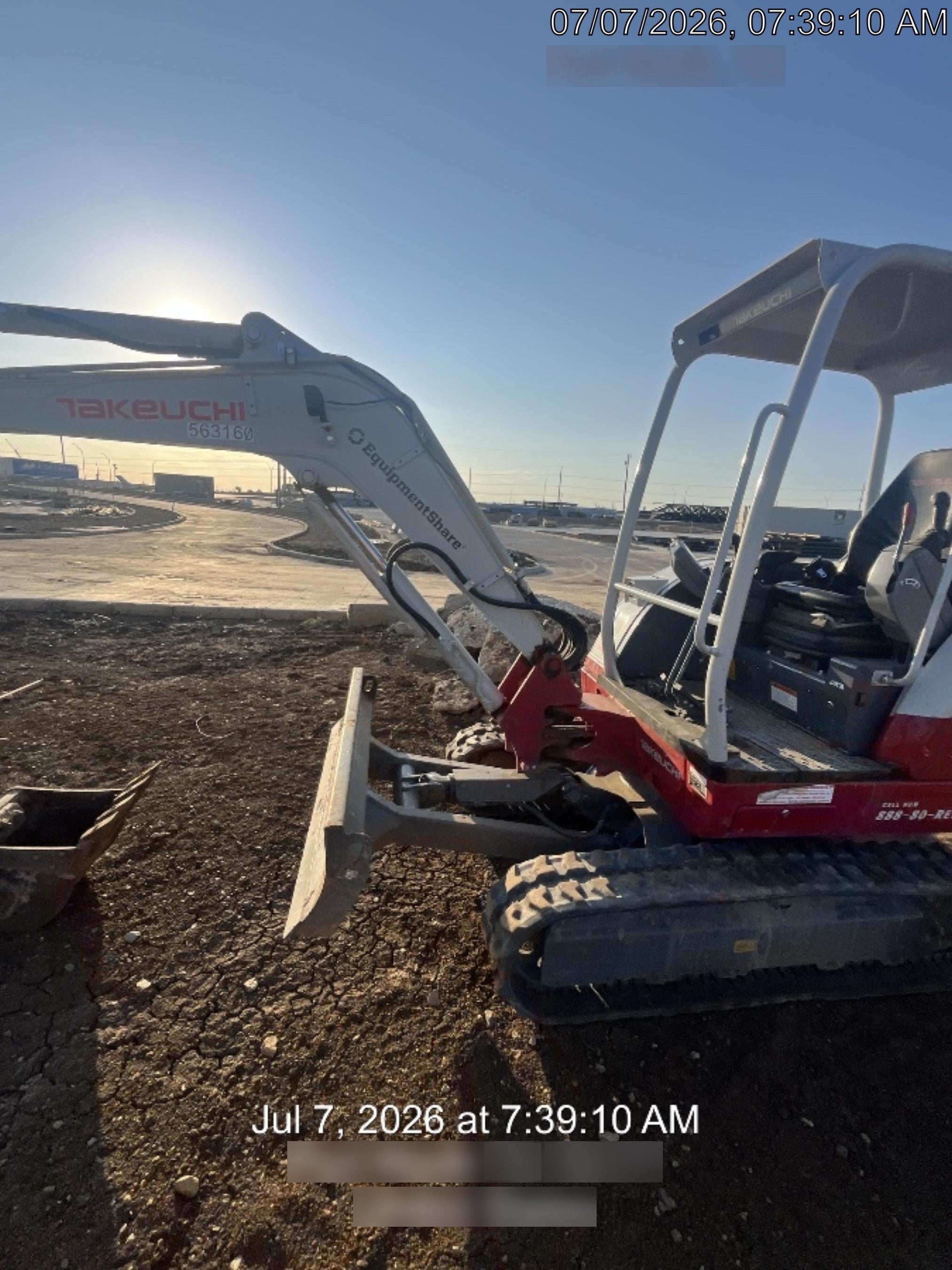 2025 TAKEUCHI TB235-2R