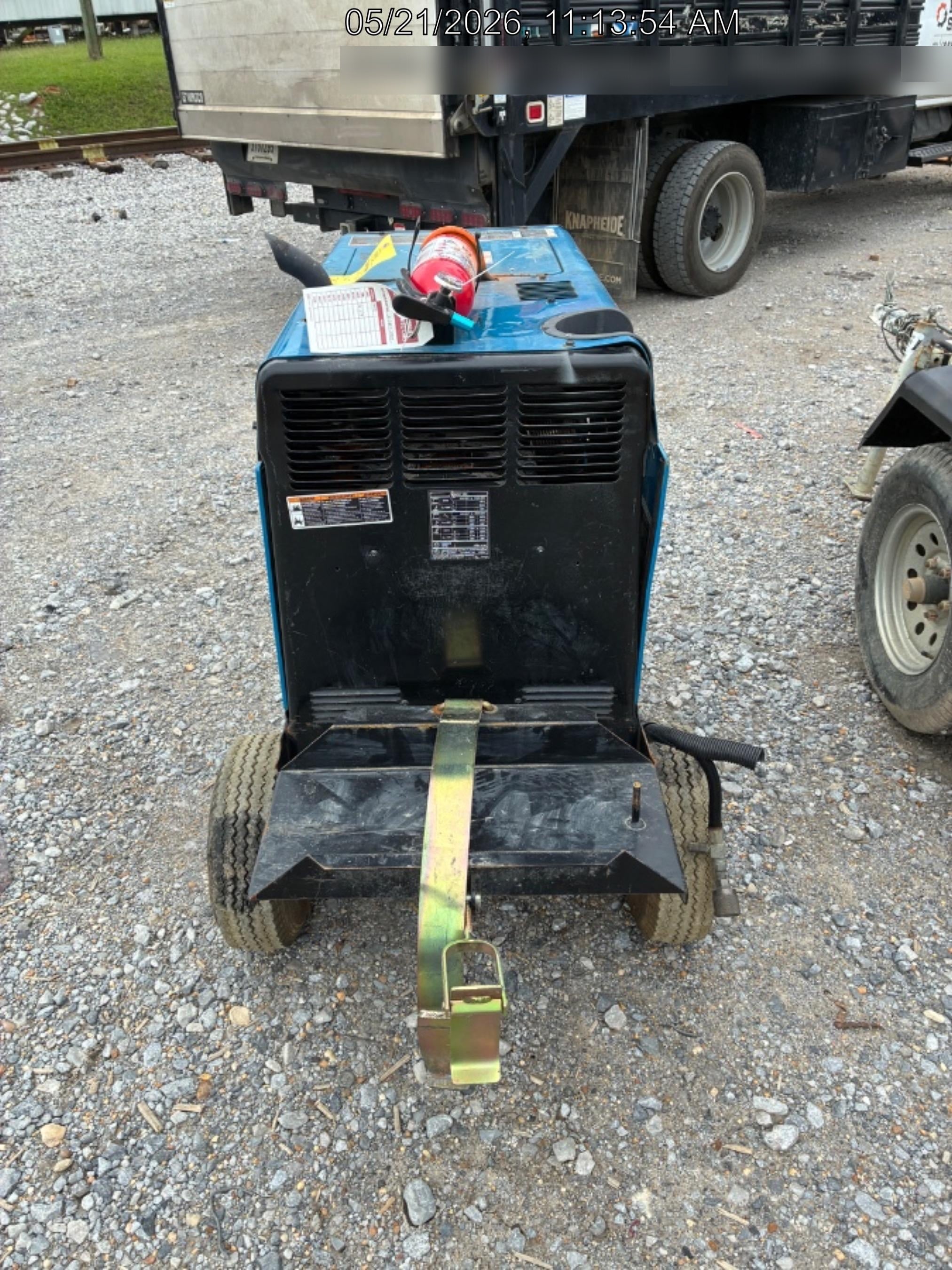 2019 Miller Electric BOBCAT 250 951600 PKG-250 amp Propane Welder, Standard w/Running Gear, Bracket, Hose"250 amp Propane Welder, Standard w/Running Gear, Bracket, Hose