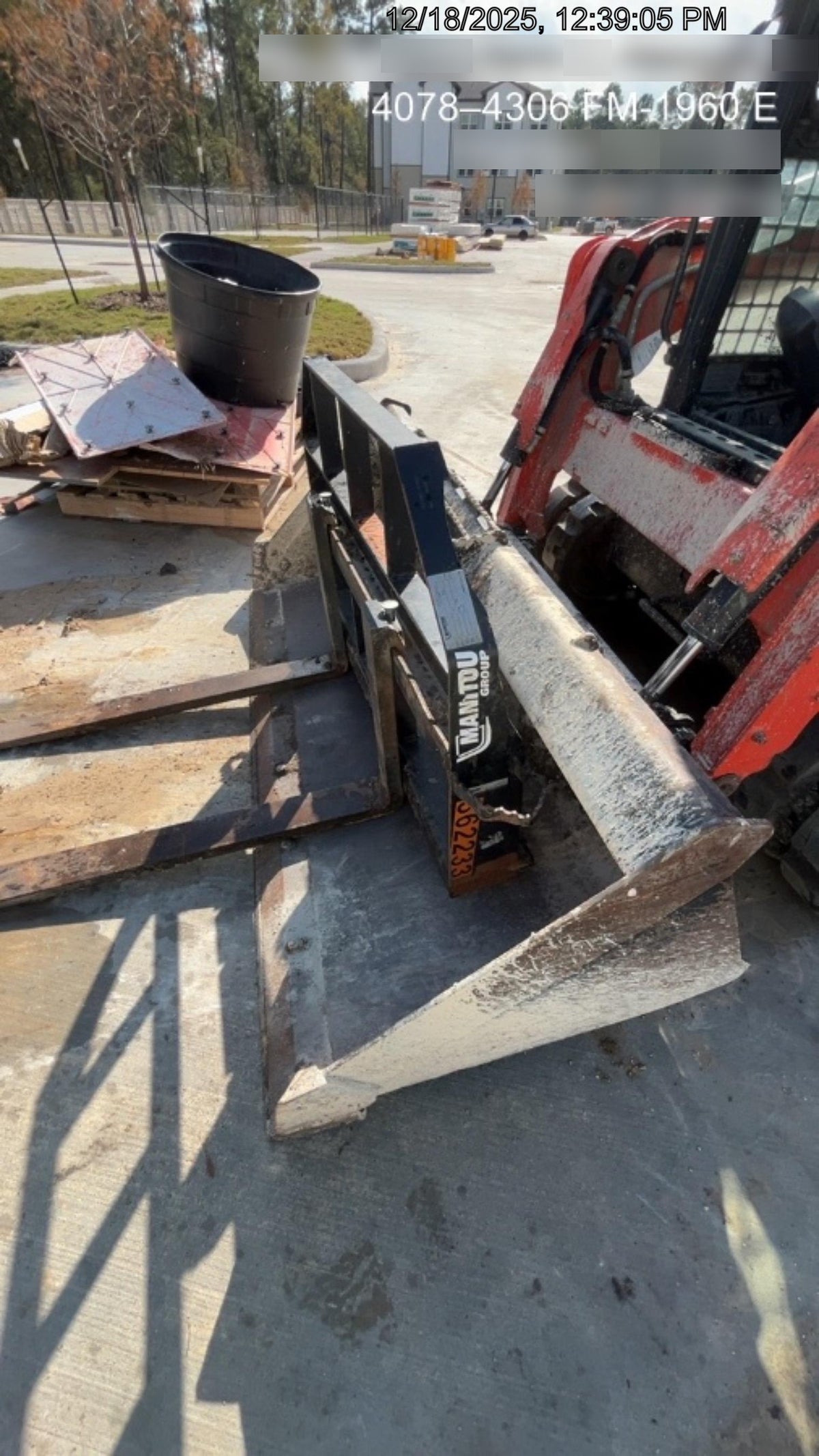 2023 MANITOU 50504723