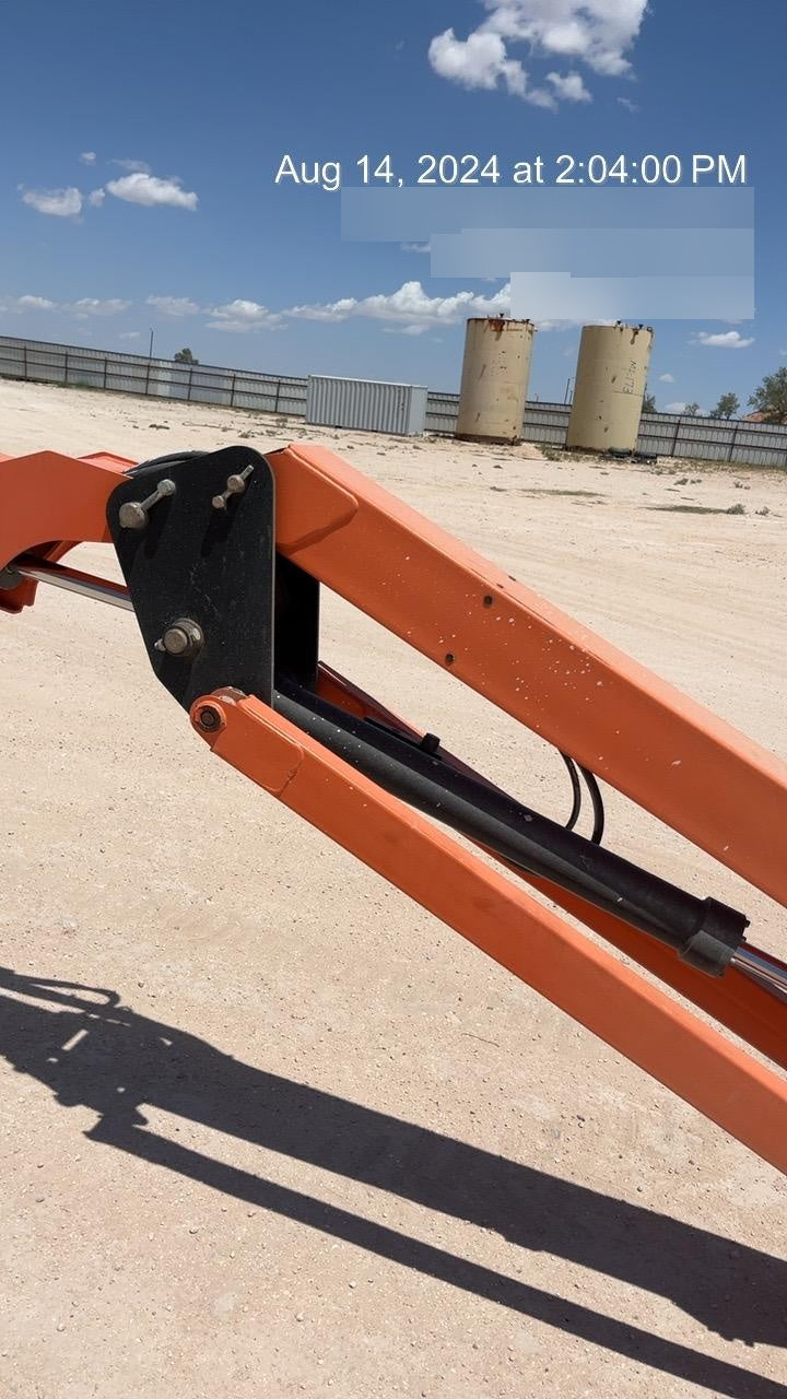 2019 JLG 460SJ
