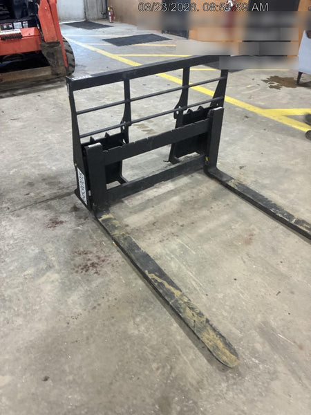 2026 ARROW MATERIAL HANDLING 48" Pallet Forks - Arrow