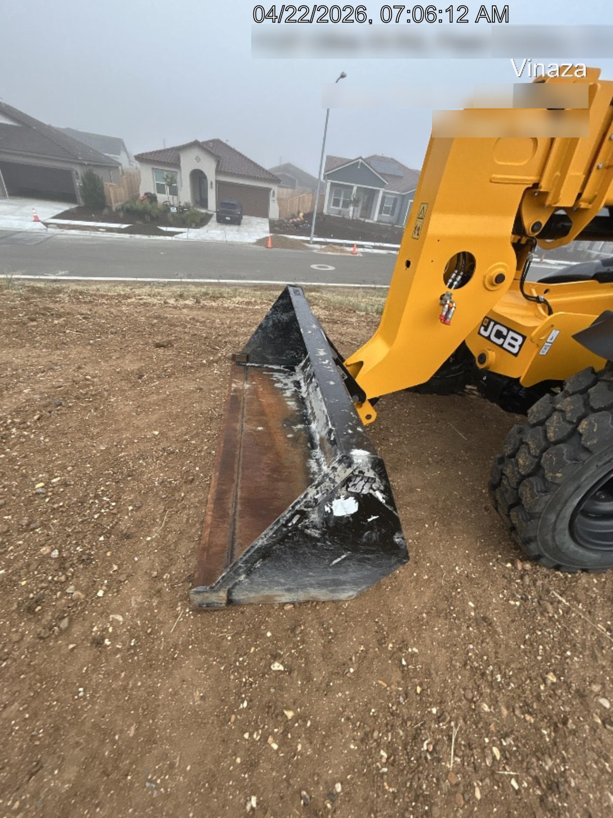 2025 JLG 1001100823