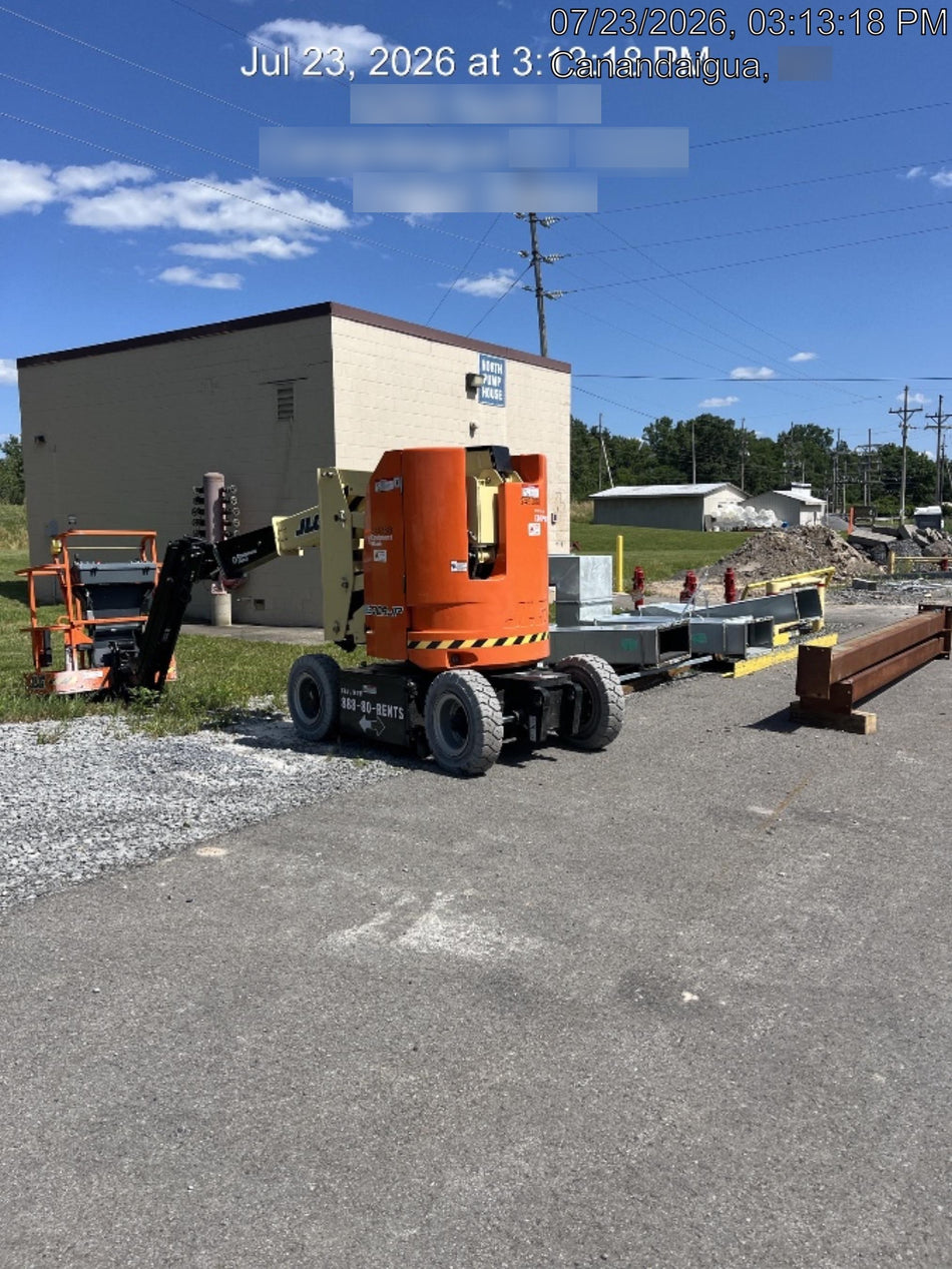 2025 JLG E300AJP