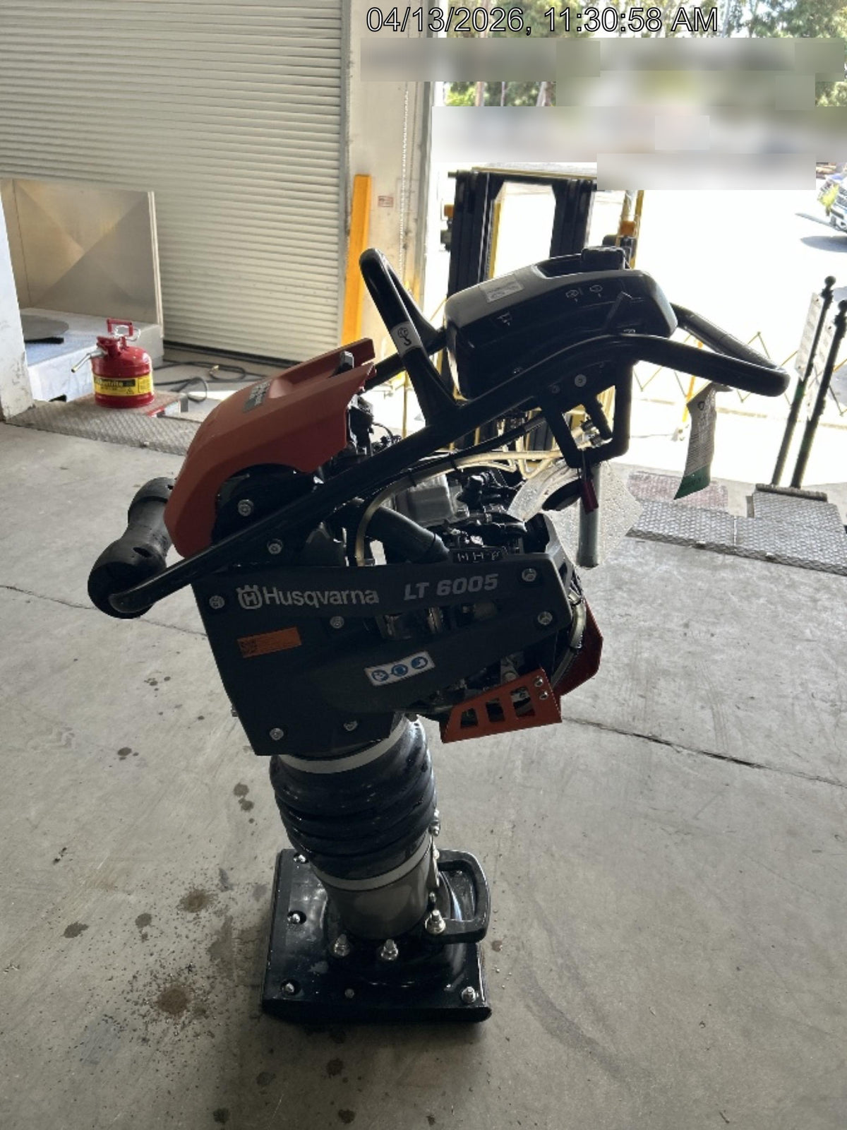 2025 HUSQVARNA LT6005