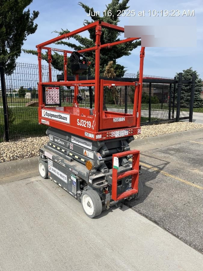 2023 SKYJACK SJ3219