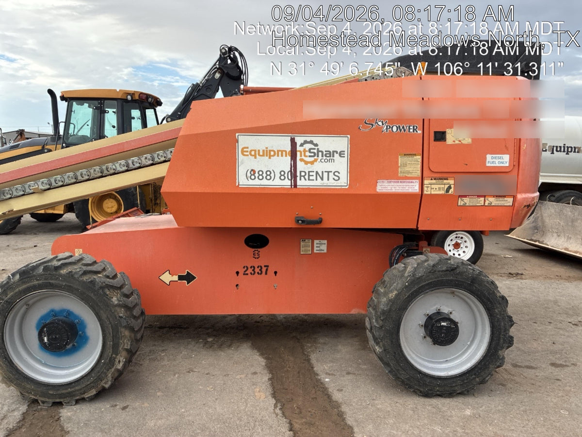 2017 JLG 660SJ