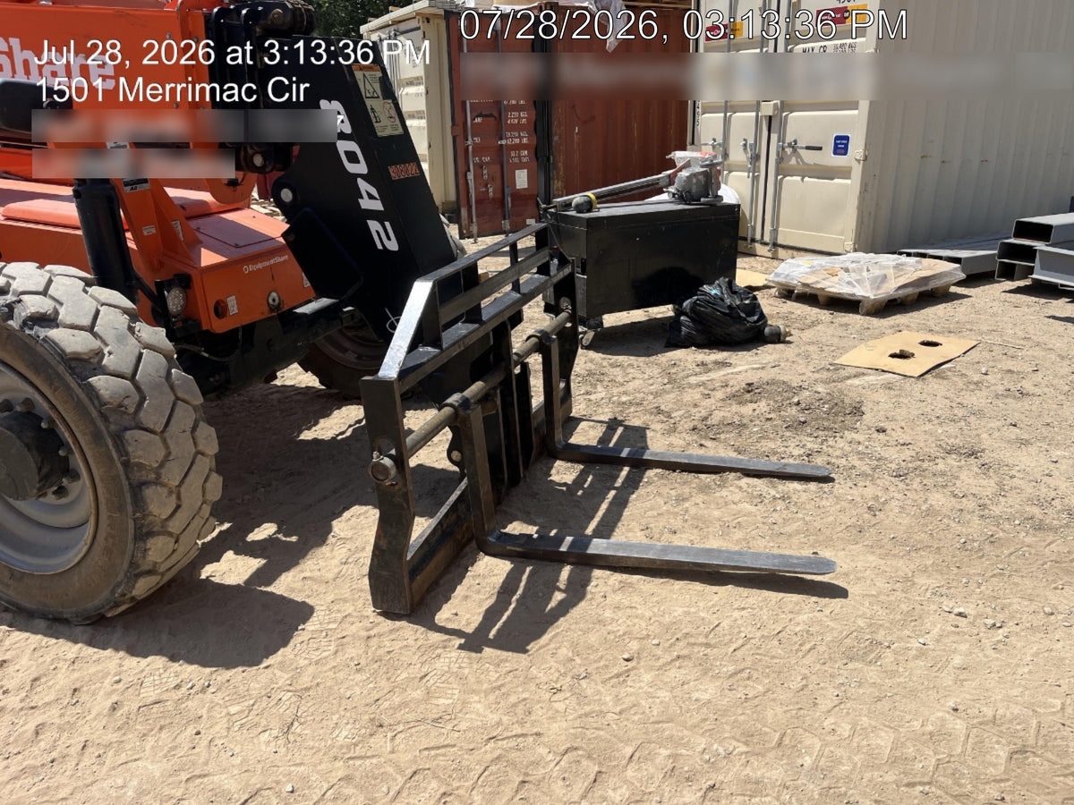 2023 SKYTRAK 8042
