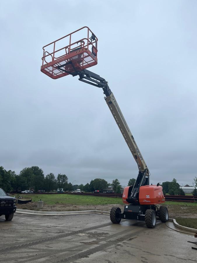 2025 JLG 660SJ