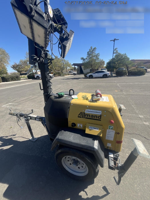 2022 Allmand NLV3GR (4) LED Light Fixture 350W, 23' Vertical Mast, 3kW Prime, Towable, ES Decals, T3