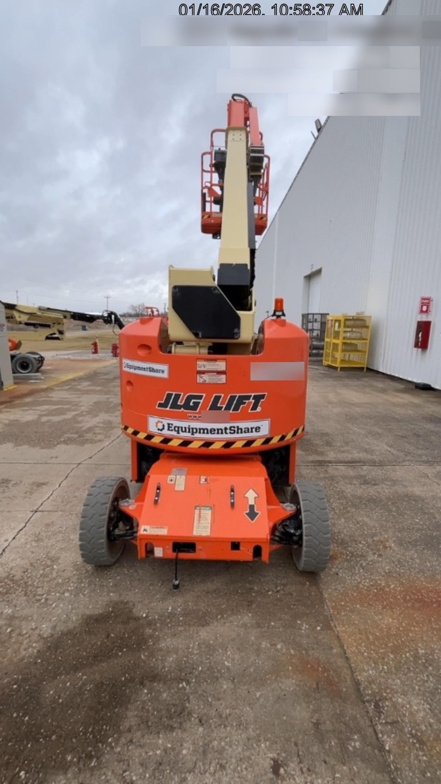 2024 JLG E400AJP Narrow
