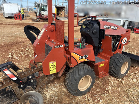 2017 DITCH WITCH RT45A