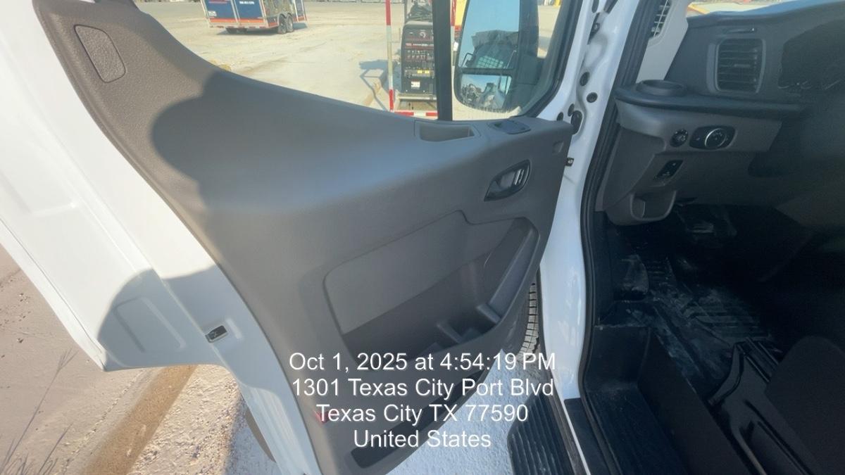 2024 FORD Transit 350 Rental