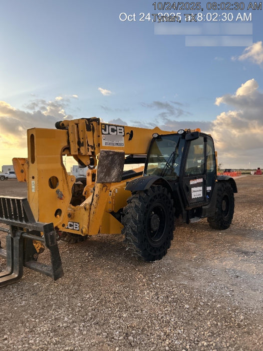 2019 JCB 512-56 109 HP w/CAB/HVAC, Beacon, Aux Hydraulics, Worklights, Solid Tires, 60" Carriage/Forks