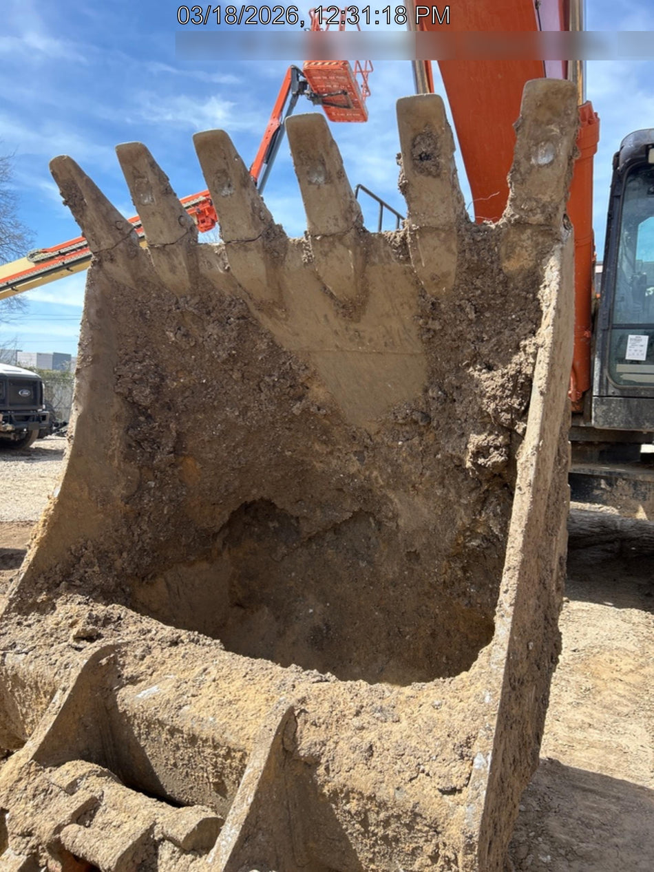 2025 HITACHI Bucket 60" HD, Excavator 110,000 - 120,000 Hitachi