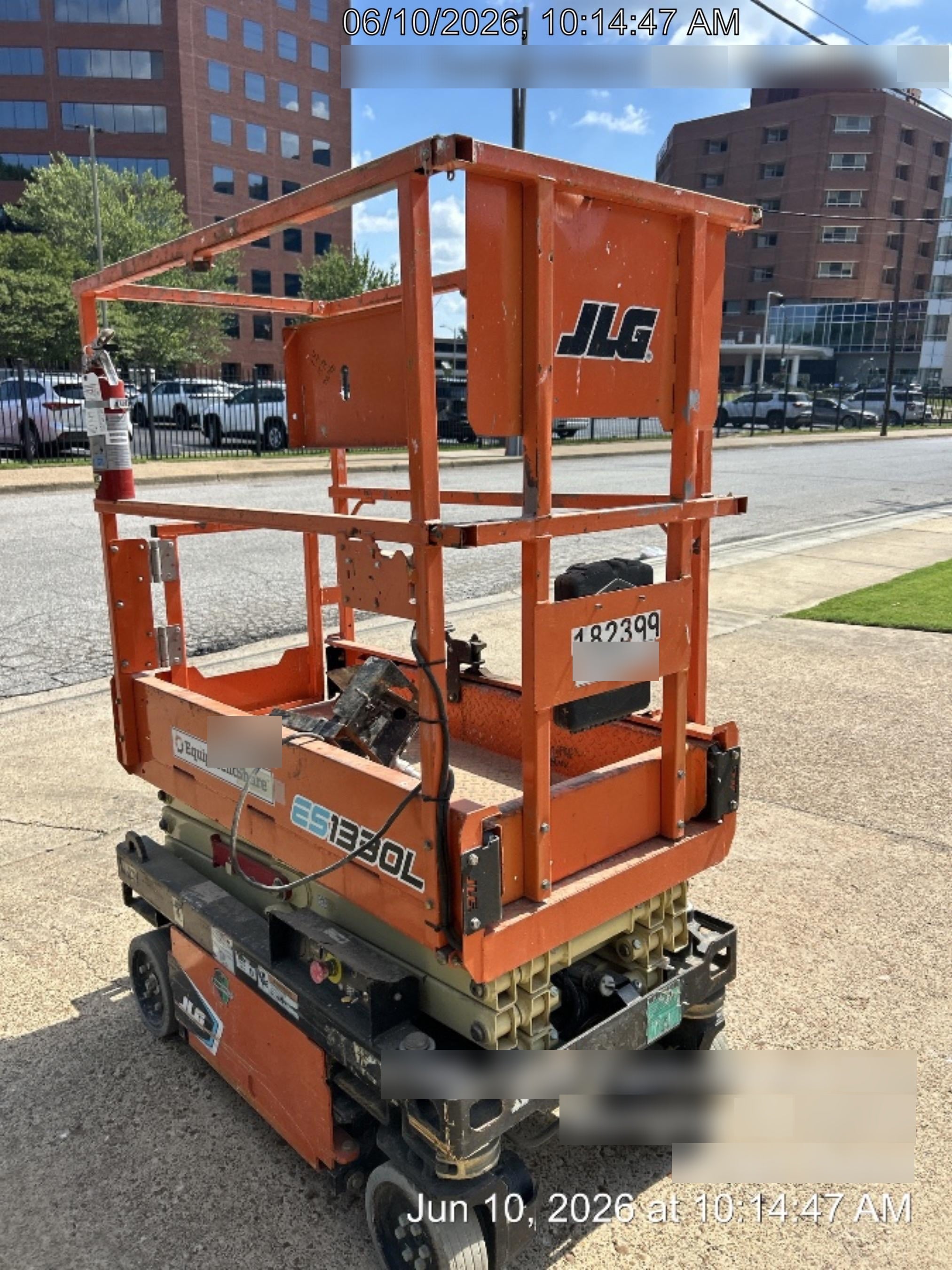 2021 JLG ES1330L