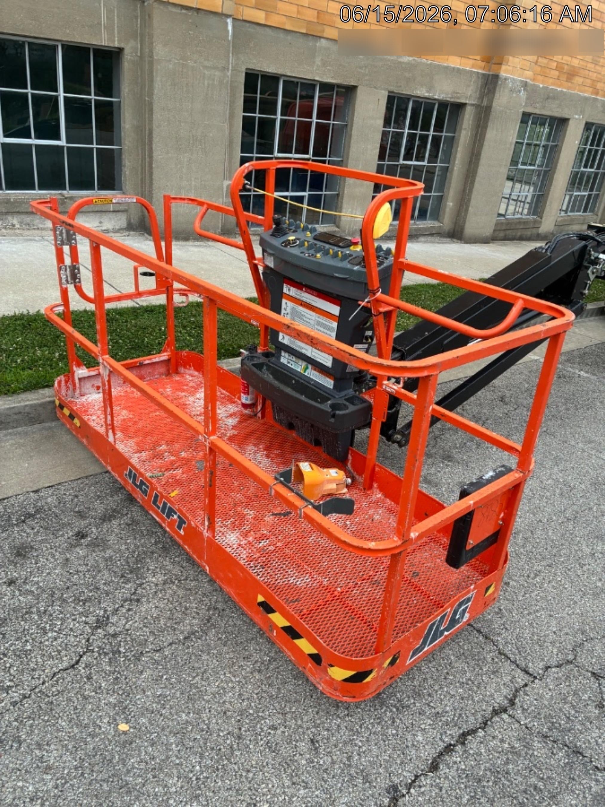 2025 JLG 660SJ