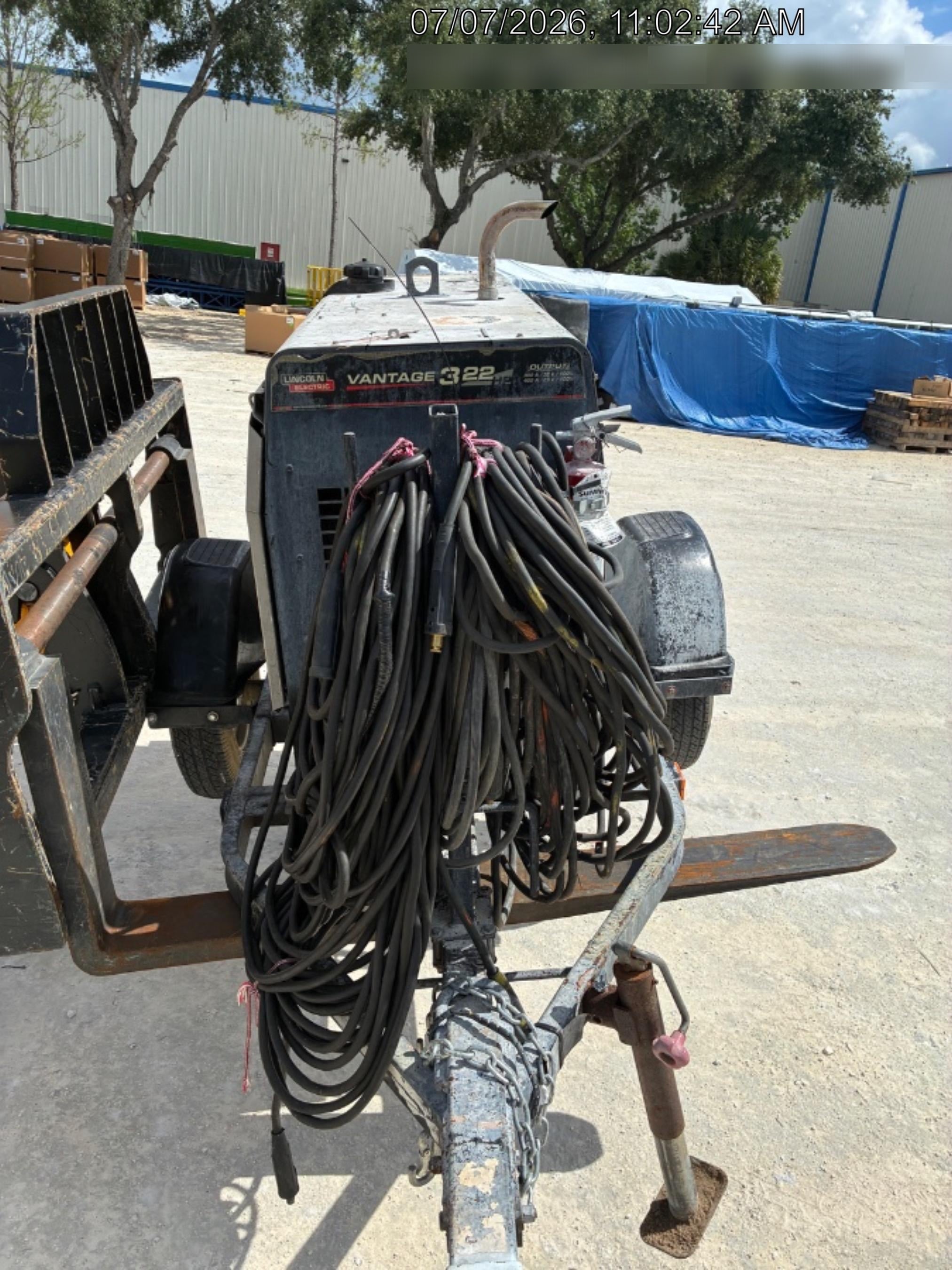 2019 Lincoln Electric Vantage 322 Welder Ready-Pak 3, Two wheel trailer, Fender and Light kit, Cable Rack