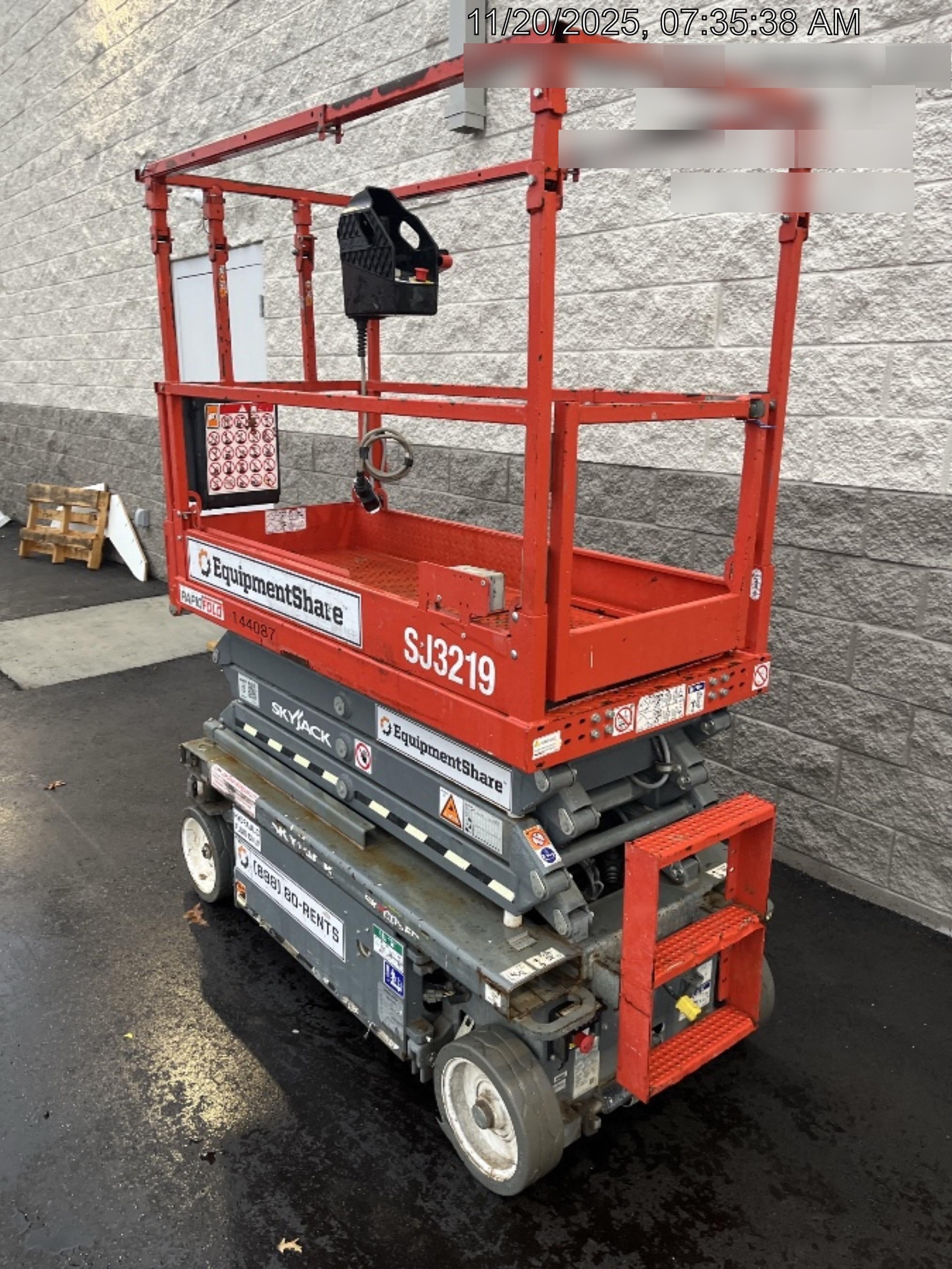 2021 SKYJACK SJ3219
