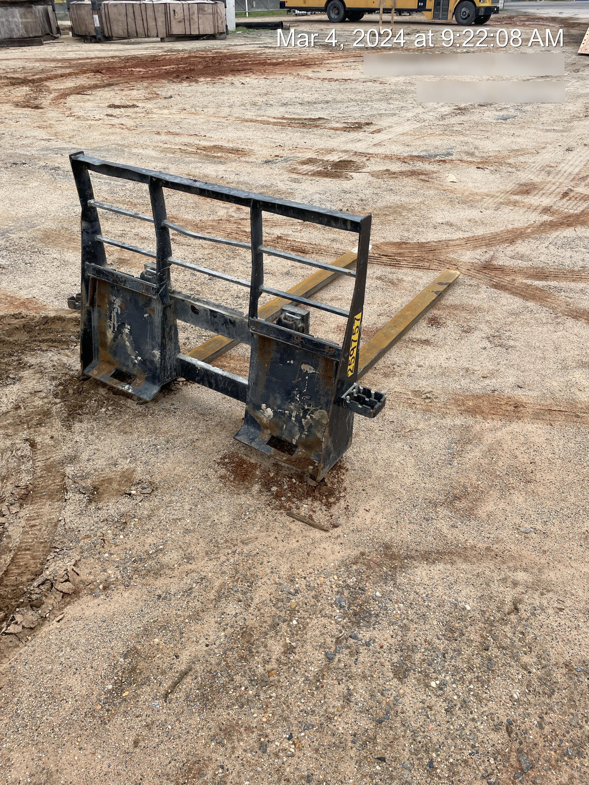 2022 ARROW MATERIAL HANDLING 72" Pallet Forks - Arrow