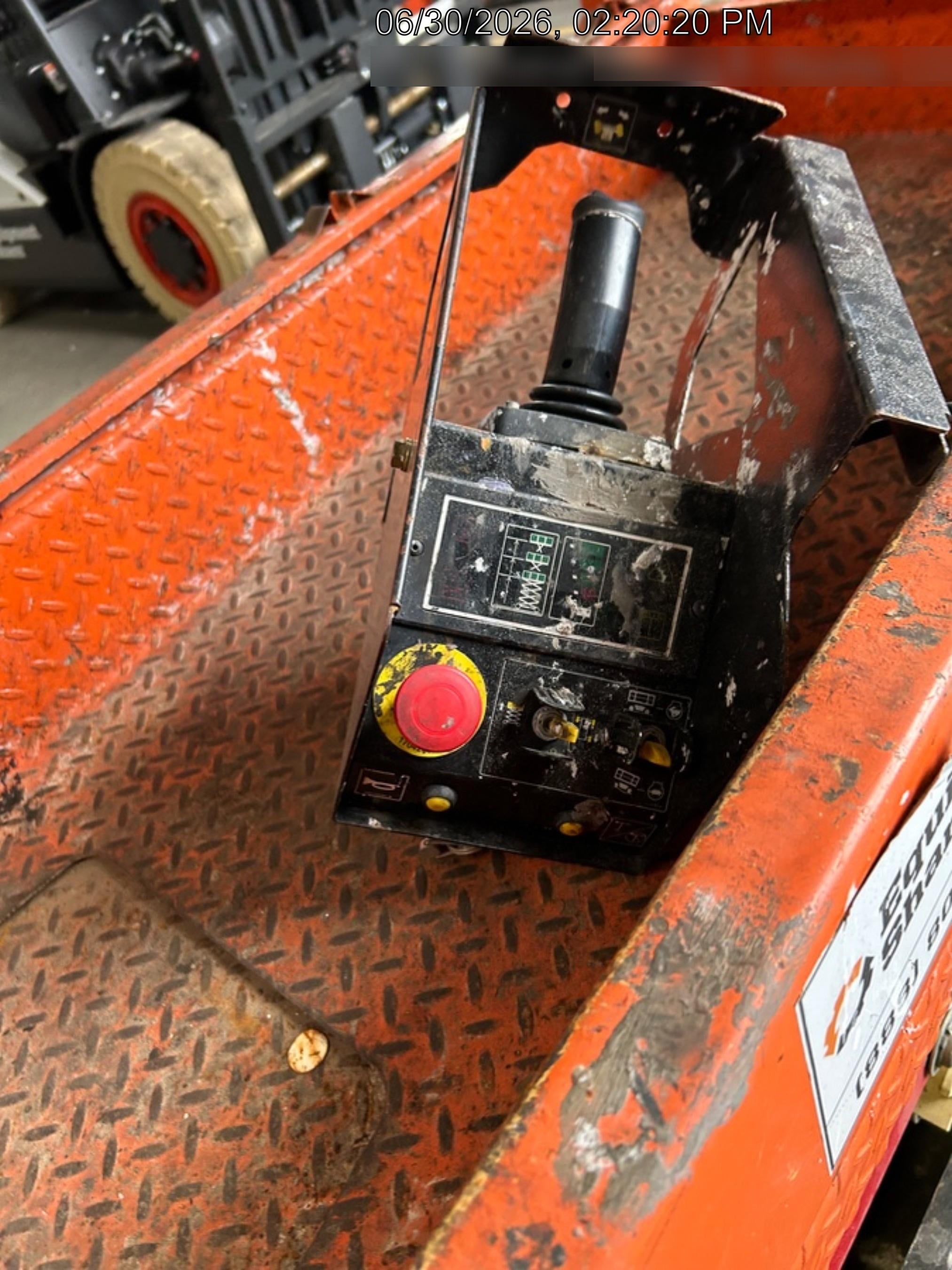 2021 JLG ES1932
