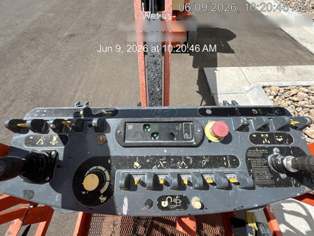 2019 JLG E300AJP
