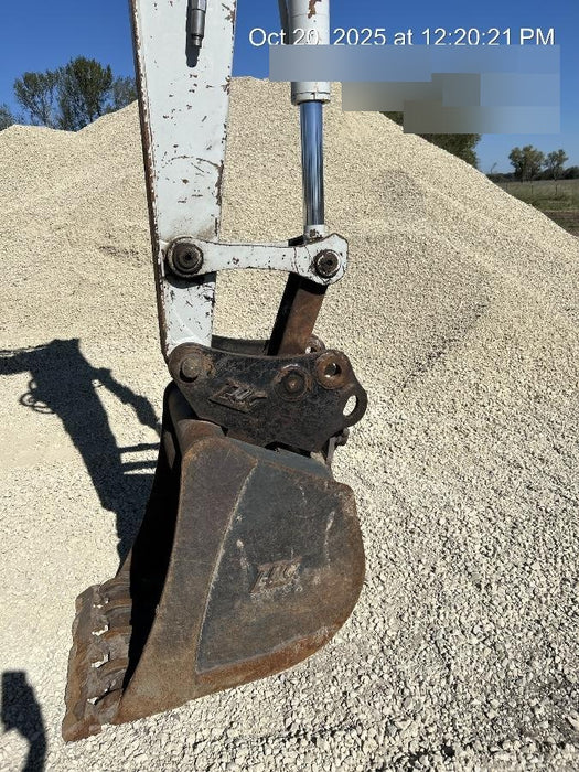 2019 Takeuchi TB290 Cab/Heat/AC Rubber tracks, Dozer blade, Travel alarm, Auxiliary hydraulics w/Manual QC, Hydraulic thumb, 18", 24", and 36" Buckets